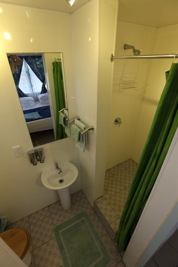Flying Annie Moa Bed & Breakfast Neiafu Luaran gambar