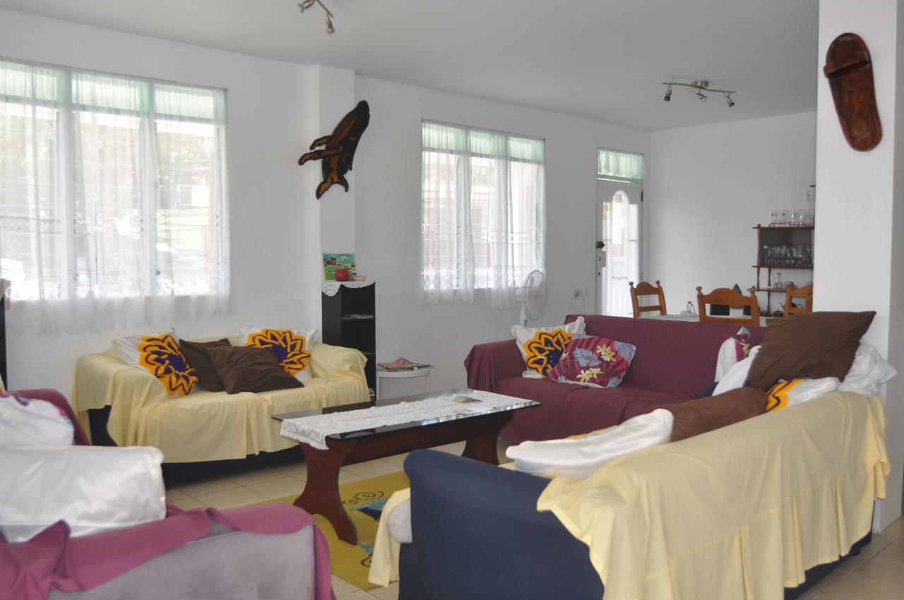 Flying Annie Moa Bed & Breakfast Neiafu Luaran gambar